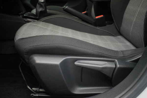 Opel Corsa 1.2 Black & White Edition+ NL-auto [ 1e Eigenaar Dealeronderhouden Carplay Parkeersensoren Cruise Control ]