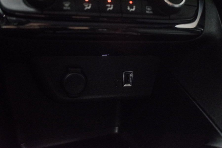 Opel Corsa 1.2 Black & White Edition+ NL-auto [ 1e Eigenaar Dealeronderhouden Carplay Parkeersensoren Cruise Control ]