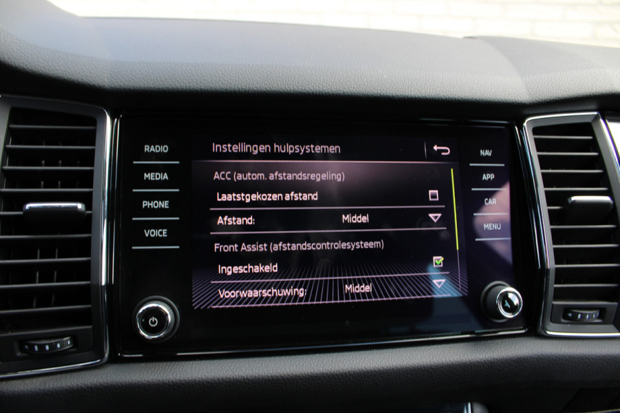 Škoda Kodiaq 1.5 TSI Style | Trekhaak | Stoelverwarming | Memory | Camera | Elekt. achterklep