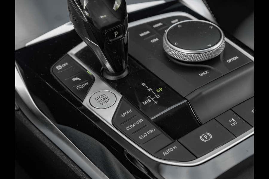 BMW 4 Serie Cabrio 420i M-Sport - Driving Ass Prof - Harman Kardon - Head-Up - Lasers - Nekverwarming