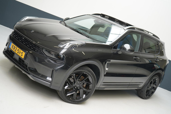 Lynk & Co 01 1.5 | Zwart optiek | 360 camera | Panoramadak | Navigatie | Memory | Apple CarPlay