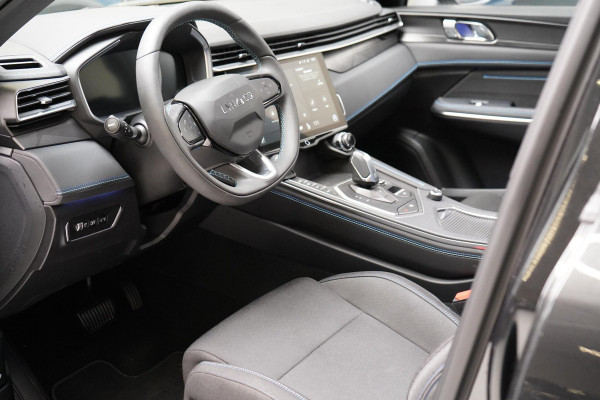 Lynk & Co 01 1.5 | Zwart optiek | 360 camera | Panoramadak | Navigatie | Memory | Apple CarPlay