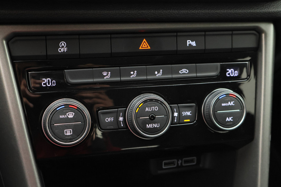 Volkswagen T-Roc 1.0 TSI Style ACC, Apple Carplay, Climate, Lane Assist, PDC