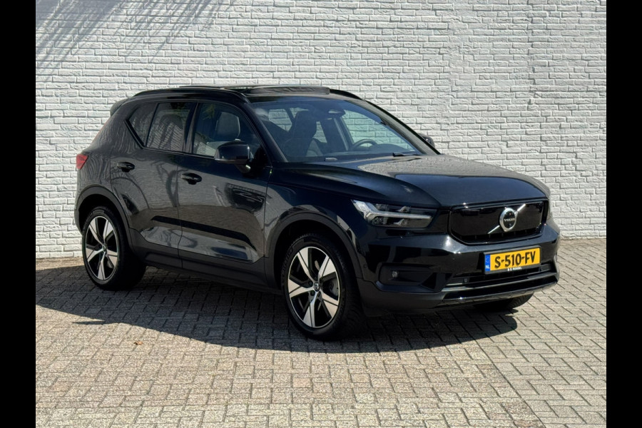 Volvo XC40 Recharge Pro Adaptive Cruise All-Season Banden Panoramadak AppleCarplay Elec. inklapbare trekhaak Leder/Alcantara Wifi