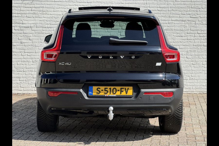Volvo XC40 Recharge Pro Adaptive Cruise All-Season Banden Panoramadak AppleCarplay Elec. inklapbare trekhaak Leder/Alcantara Wifi