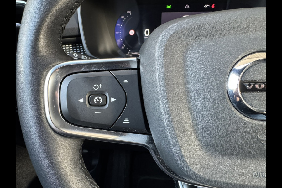 Volvo XC40 Recharge Pro Adaptive Cruise All-Season Banden Panoramadak AppleCarplay Elec. inklapbare trekhaak Leder/Alcantara Wifi