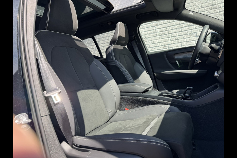 Volvo XC40 Recharge Pro Adaptive Cruise All-Season Banden Panoramadak AppleCarplay Elec. inklapbare trekhaak Leder/Alcantara Wifi
