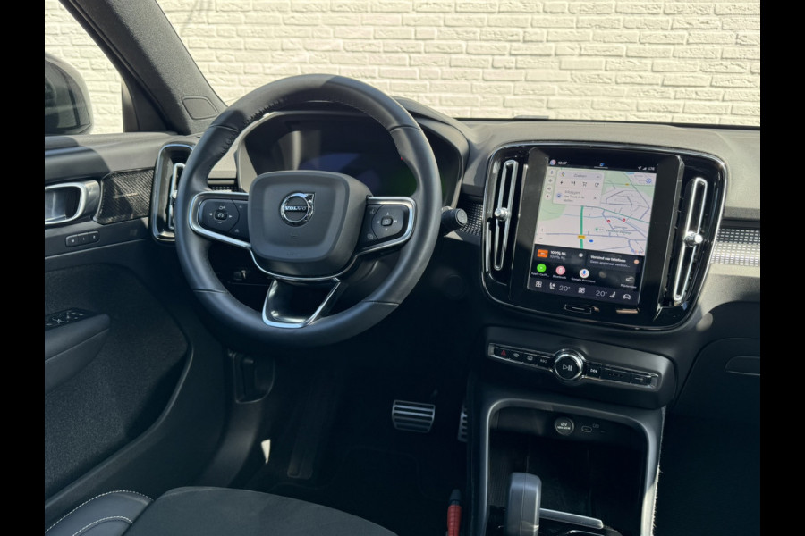 Volvo XC40 Recharge Pro Adaptive Cruise All-Season Banden Panoramadak AppleCarplay Elec. inklapbare trekhaak Leder/Alcantara Wifi