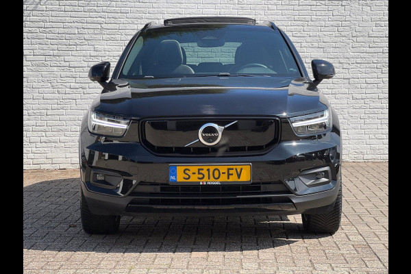Volvo XC40 Recharge Pro Adaptive Cruise All-Season Banden Panoramadak AppleCarplay Elec. inklapbare trekhaak Leder/Alcantara Wifi