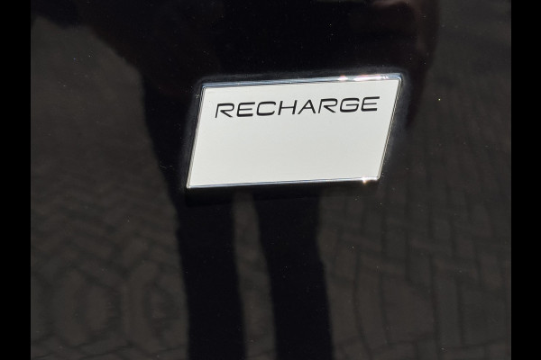 Volvo XC40 Recharge Pro Adaptive Cruise All-Season Banden Panoramadak AppleCarplay Elec. inklapbare trekhaak Leder/Alcantara Wifi
