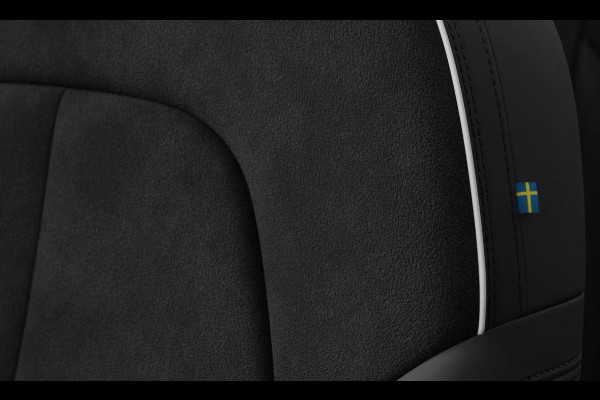 Volvo EX40 Single Motor Ext. Range 82 kWh Black Edition Ultra Europa