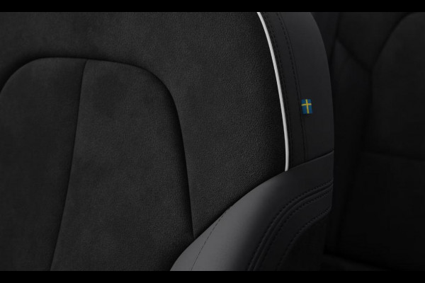 Volvo EX40 Single Motor Ext. Range 82 kWh Black Edition Ultra Europa