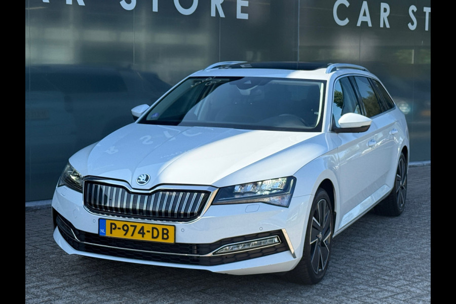 Škoda Superb Combi 1.4 TSI iV Sportline Pano|Sfeer|ACC|Dodehoek|Dealer Onderhouden