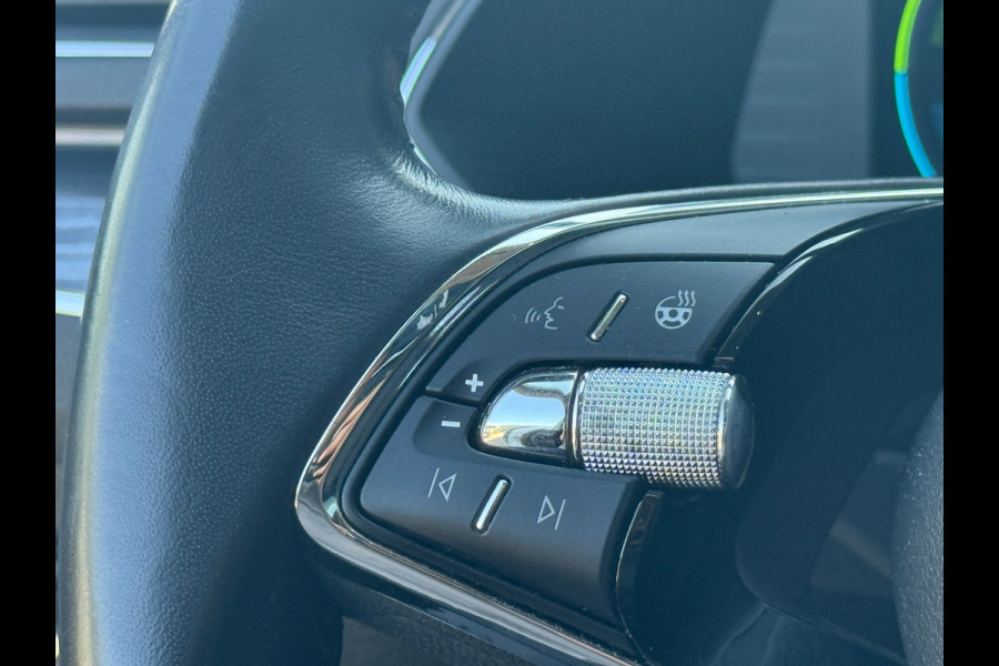 Škoda Superb Combi 1.4 TSI iV Sportline Pano|Sfeer|ACC|Dodehoek|Dealer Onderhouden
