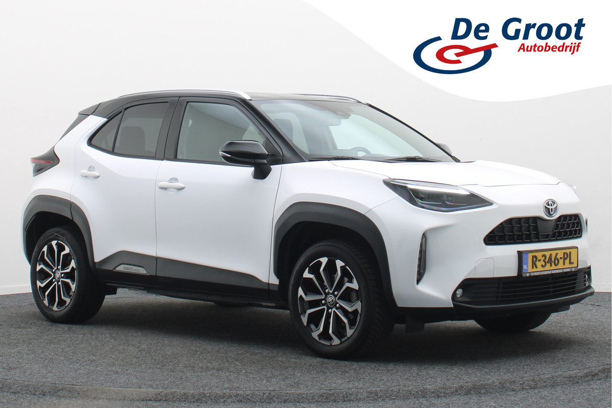 Toyota Yaris Cross 1.5 Hybrid Dynamic Two-Tone, Camera, Keyless, Apple Carplay, ACC, 17"