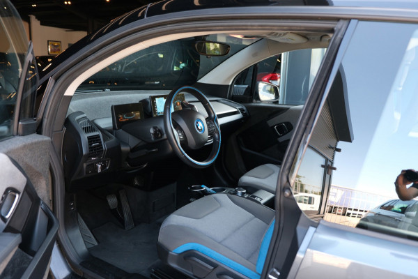 BMW i3 Executive Edition 120Ah 42 kWh |85.583km| Navi/Camera/Stoelverwarming NIEUWSTAAT