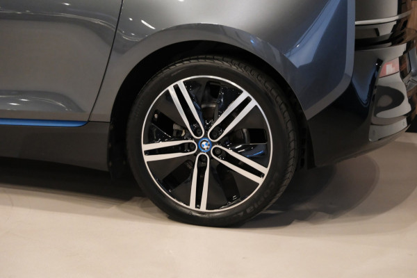 BMW i3 Executive Edition 120Ah 42 kWh |85.583km| Navi/Camera/Stoelverwarming NIEUWSTAAT