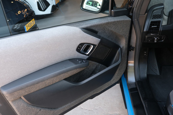 BMW i3 Executive Edition 120Ah 42 kWh |85.583km| Navi/Camera/Stoelverwarming NIEUWSTAAT