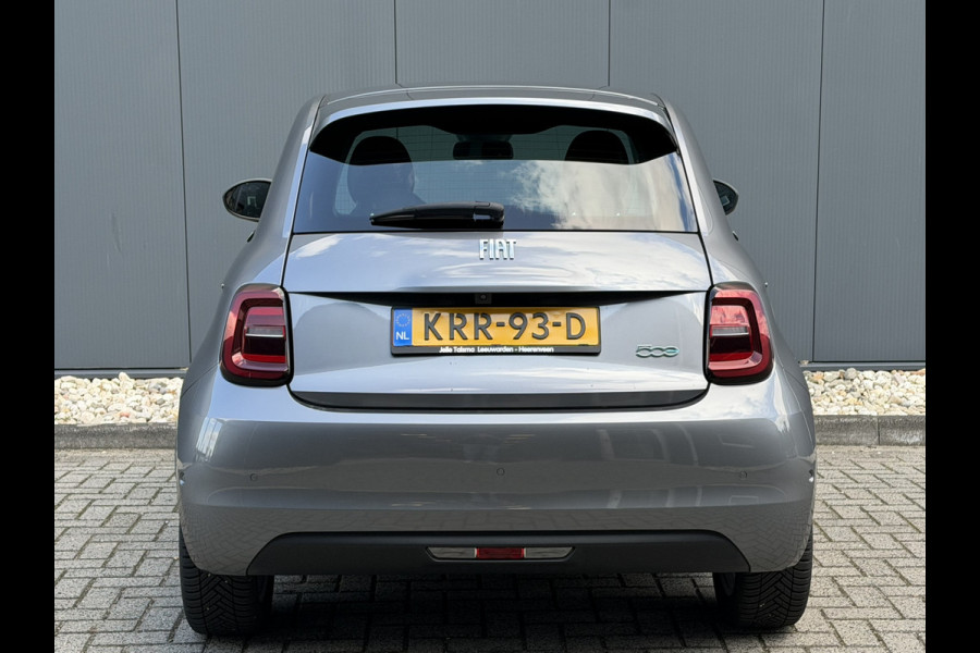 Fiat 500 Urban 42 kWh | Pack Style | Pack comfort | Carplay/Android | Camera | Cruisecontrol | Climate | 16'' LMV | Stoelverwarming