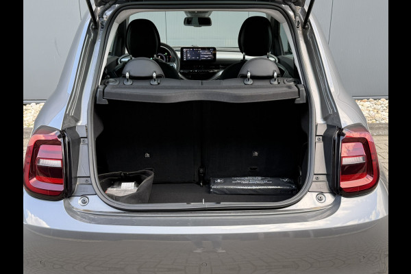 Fiat 500 Urban 42 kWh | Pack Style | Pack comfort | Carplay/Android | Camera | Cruisecontrol | Climate | 16'' LMV | Stoelverwarming