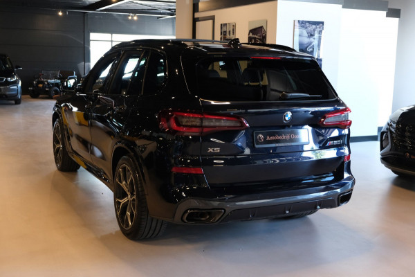 BMW X5 M50i High Executive |84.464km| 530pk V8 *Panodal/Leder/Camera/21 Inch Breedset