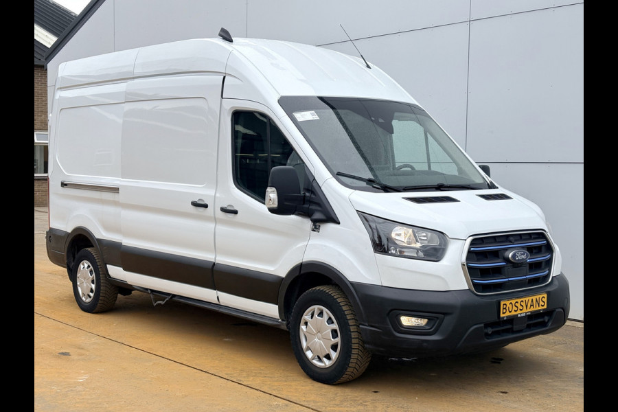 Ford E-Transit 68kWh 184PK L3H3 317km WLTP Snelladen Camera Cruise control Climate control Carplay Navigatie Laadkabel Parkeersensoren