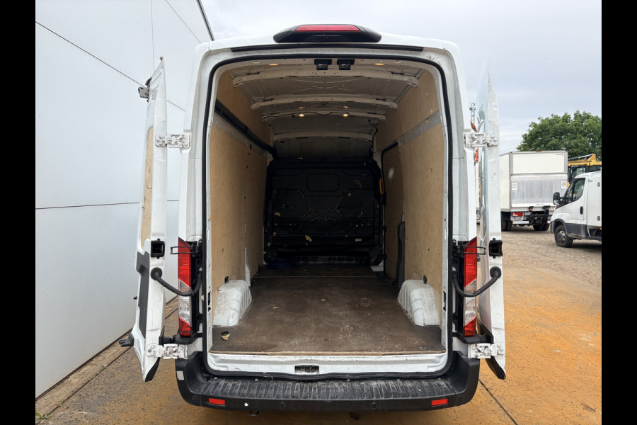 Ford E-Transit 68kWh 184PK L3H3 317km WLTP Snelladen Camera Cruise control Climate control Carplay Navigatie Laadkabel Parkeersensoren