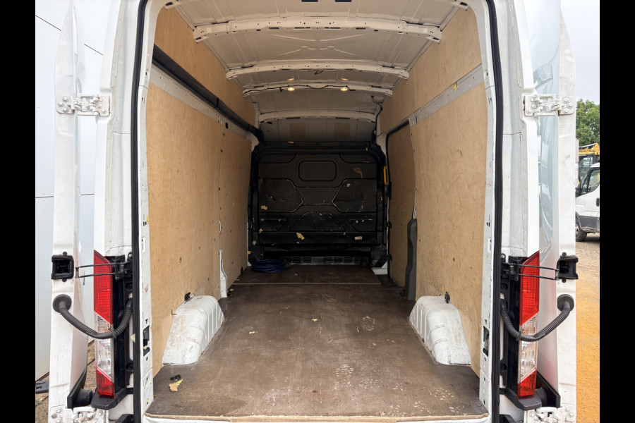 Ford E-Transit 68kWh 184PK L3H3 317km WLTP Snelladen Camera Cruise control Climate control Carplay Navigatie Laadkabel Parkeersensoren