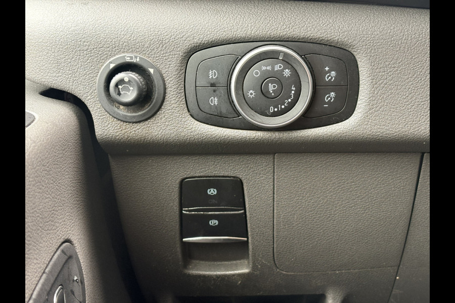 Ford E-Transit 68kWh 184PK L3H3 317km WLTP Snelladen Camera Cruise control Climate control Carplay Navigatie Laadkabel Parkeersensoren