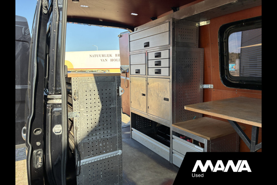Volkswagen Crafter 35 2.0 TDI L3H3 Automaat Standkachel Cruise Carplay Navi Airco