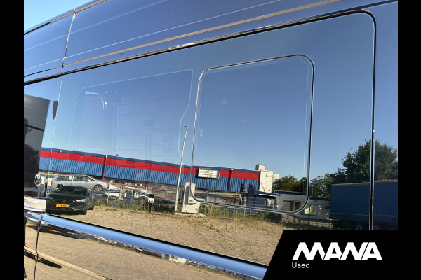 Volkswagen Crafter 35 2.0 TDI L3H3 Automaat Standkachel Cruise Carplay Navi Airco