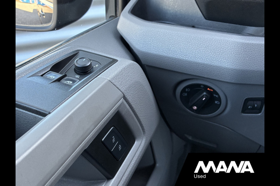 Volkswagen Crafter 35 2.0 TDI L3H3 Automaat Standkachel Cruise Carplay Navi Airco
