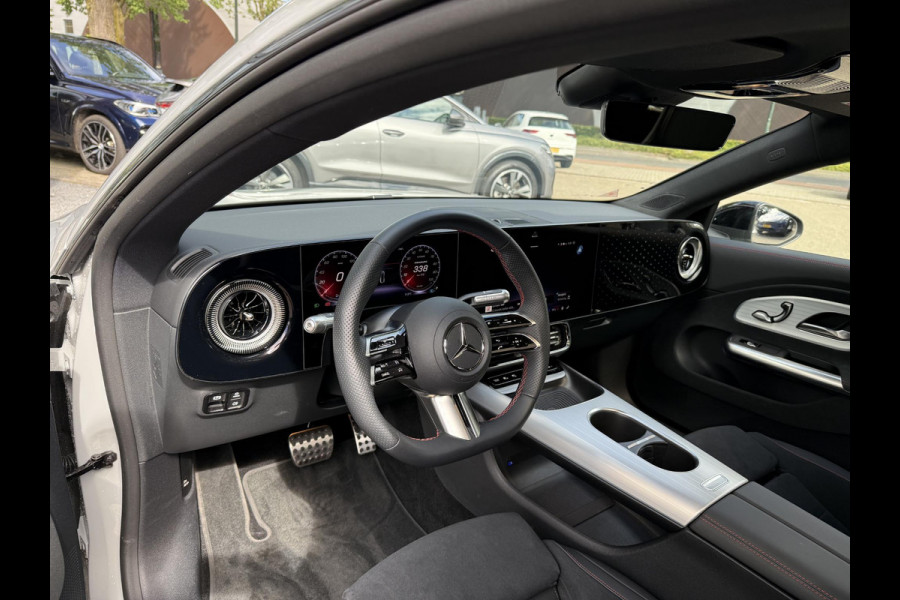 Mercedes-Benz CLA-Klasse 250+ Launch Edition 85.5 kWh AMG| NIEUW MODEL| 11.000KM!| ELEKTRISCHE STOELEN| CAMERA| DODE HOEK| FABRIEKSGARANTIE MERCEDES| ORIGINEEL NEDERLANDS NAP| ALPINE GRIJS| 19 INCH VELGEN|