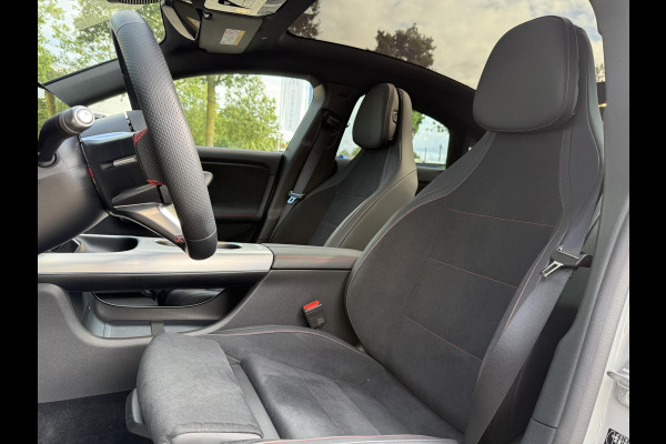 Mercedes-Benz CLA-Klasse 250+ Launch Edition 85.5 kWh AMG| NIEUW MODEL| 11.000KM!| ELEKTRISCHE STOELEN| CAMERA| DODE HOEK| FABRIEKSGARANTIE MERCEDES| ORIGINEEL NEDERLANDS NAP| ALPINE GRIJS| 19 INCH VELGEN|