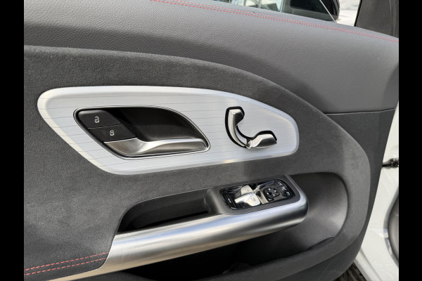 Mercedes-Benz CLA-Klasse 250+ Launch Edition 85.5 kWh AMG| NIEUW MODEL| 11.000KM!| ELEKTRISCHE STOELEN| CAMERA| DODE HOEK| FABRIEKSGARANTIE MERCEDES| ORIGINEEL NEDERLANDS NAP| ALPINE GRIJS| 19 INCH VELGEN|
