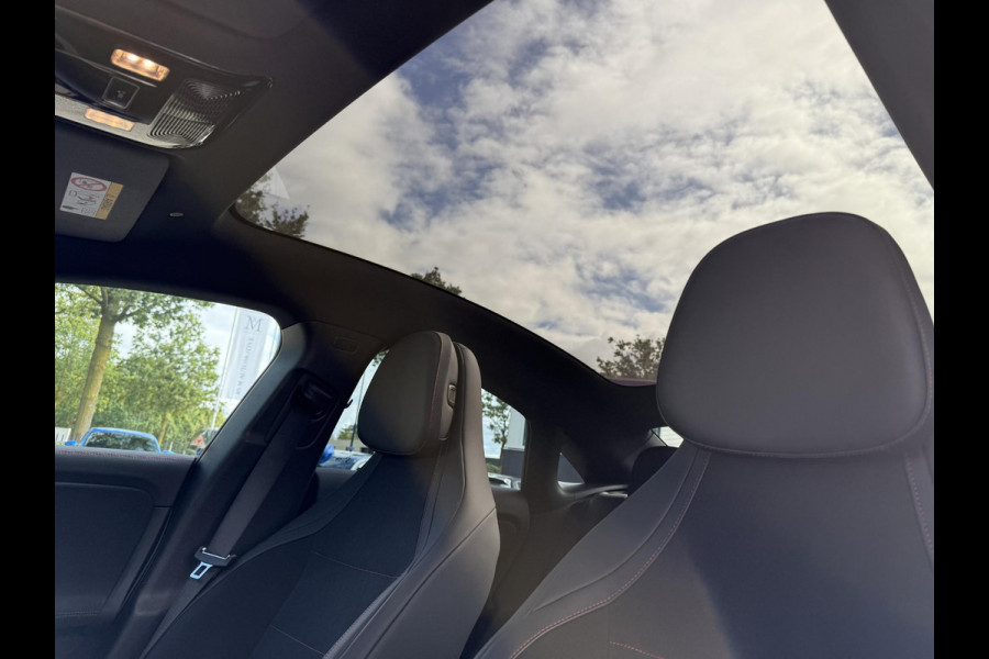 Mercedes-Benz CLA-Klasse 250+ Launch Edition 85.5 kWh AMG| NIEUW MODEL| 11.000KM!| ELEKTRISCHE STOELEN| CAMERA| DODE HOEK| FABRIEKSGARANTIE MERCEDES| ORIGINEEL NEDERLANDS NAP| ALPINE GRIJS| 19 INCH VELGEN|