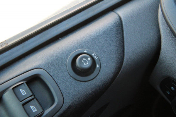 Ford Transit Custom 300 2.0 TDCI L2H1 Trend Camera / Sync 3 / 3 zits