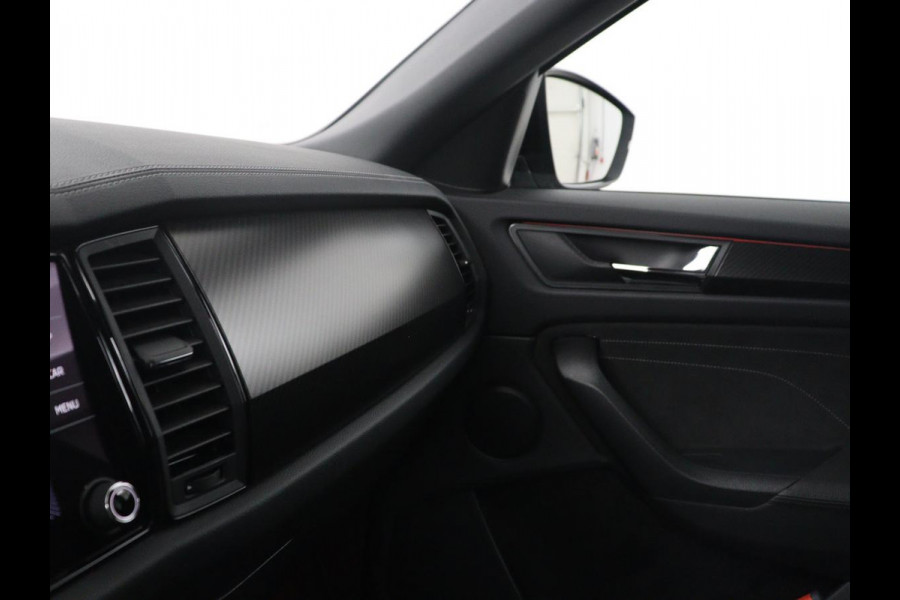 Škoda Kodiaq 1.5 TSI Sportline Business | Leder | Memory | Adaptive cruise | Stoelverwarming | Camera | Park assist | Sfeerverlichting | Bluetooth | Navigatie | Elektrische achterklep | Trekhaak
