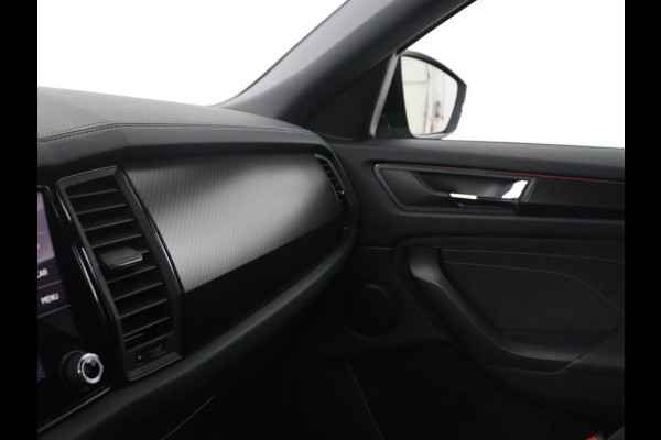 Škoda Kodiaq 1.5 TSI Sportline Business | Leder | Memory | Adaptive cruise | Stoelverwarming | Camera | Park assist | Sfeerverlichting | Bluetooth | Navigatie | Elektrische achterklep | Trekhaak
