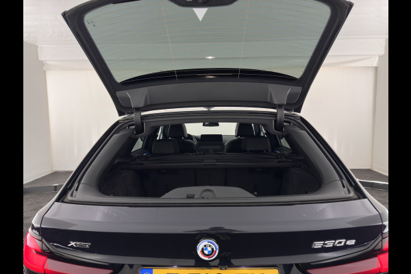 BMW 5 Serie Touring 530e xDrive Business Edition Plus M-Sportpack (Plug-in) {SoH-96%} (INCL.BTW) *PANO | HEAD-UP | LEATHER | FULL-LED | MEMORY-PACK | HARMAN/KARDON | BLINDSPOT | DIGI-COCKPIT | CAMERA | NAVI-FULLMAP | PRIVACY-GLASS | SHIFTPADDLES | ECC | PDC | 18''ALU
