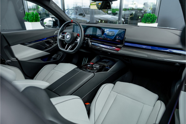 BMW 5 Serie Touring M5 - Panorama | Bowers & Wilkins | Brooklyn Grau | Stoelkoeling