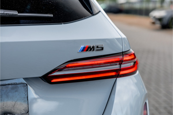 BMW 5 Serie Touring M5 - Panorama | Bowers & Wilkins | Brooklyn Grau | Stoelkoeling