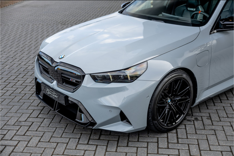 BMW 5 Serie Touring M5 - Panorama | Bowers & Wilkins | Brooklyn Grau | Stoelkoeling