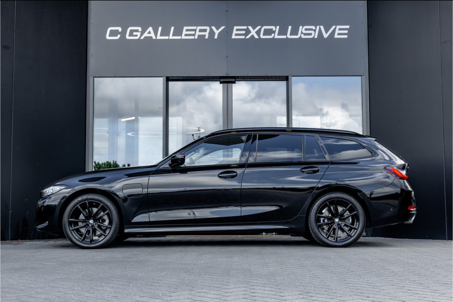 BMW 3 Serie Touring 330e xDrive - Elek. Trekhaak | 360 Camera | ACC