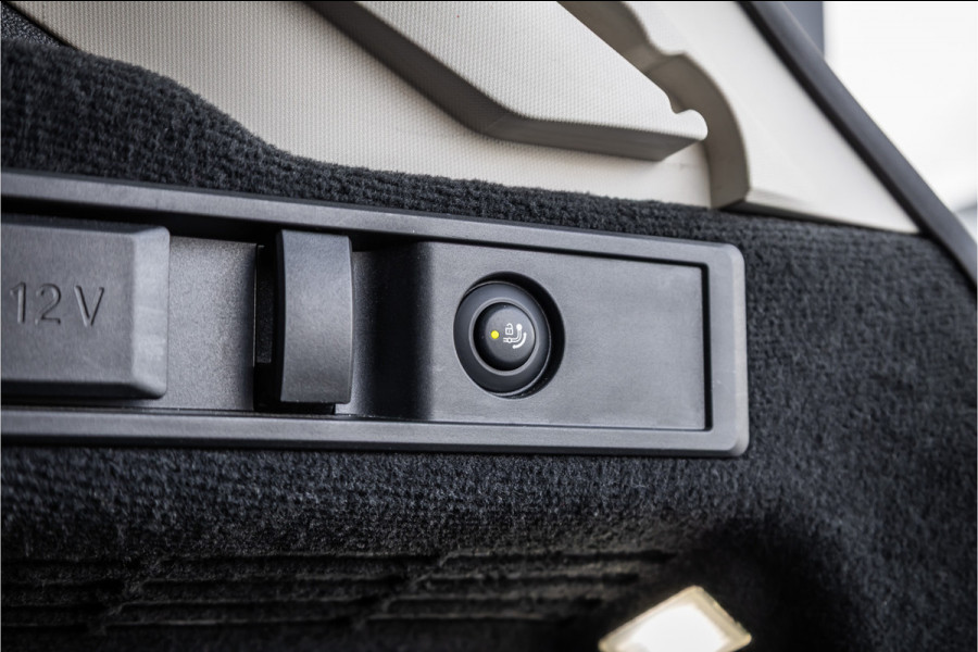 BMW 3 Serie Touring 330e xDrive - Elek. Trekhaak | 360 Camera | ACC