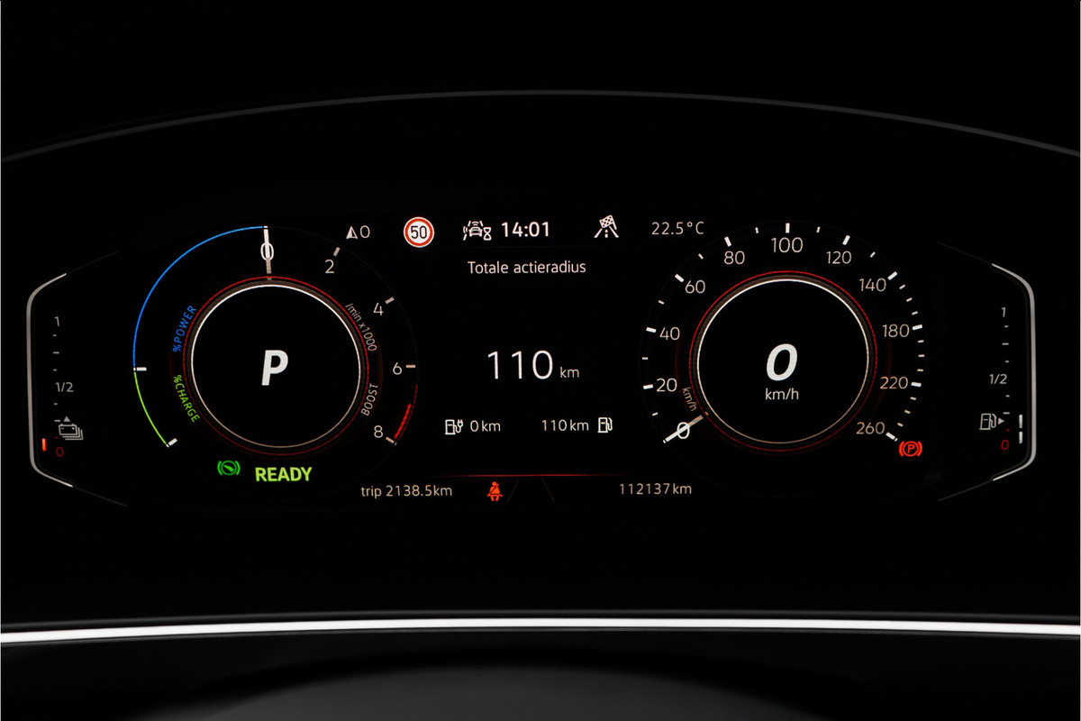 Volkswagen Tiguan 1.4 TSI eHybrid R-Line Pano Leder HUD ACC Elek Trekhaak 20" Suzuka