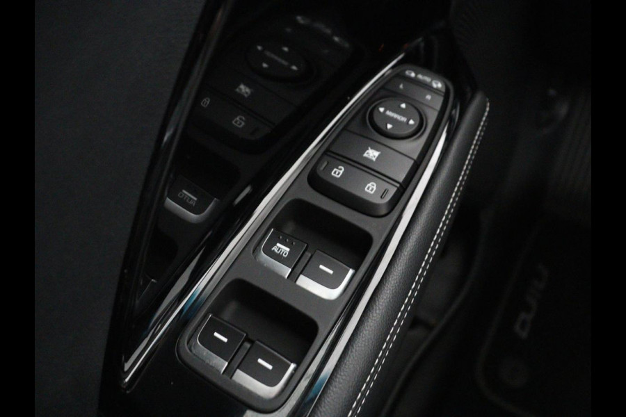 Kia e-Niro ComfortLine 64 kWh | SOH 93,9% | Half leder | Adaptive cruise | Carplay | Navigatie | Bluetooth | Camera | Climate control | Park assist | Trekhaak