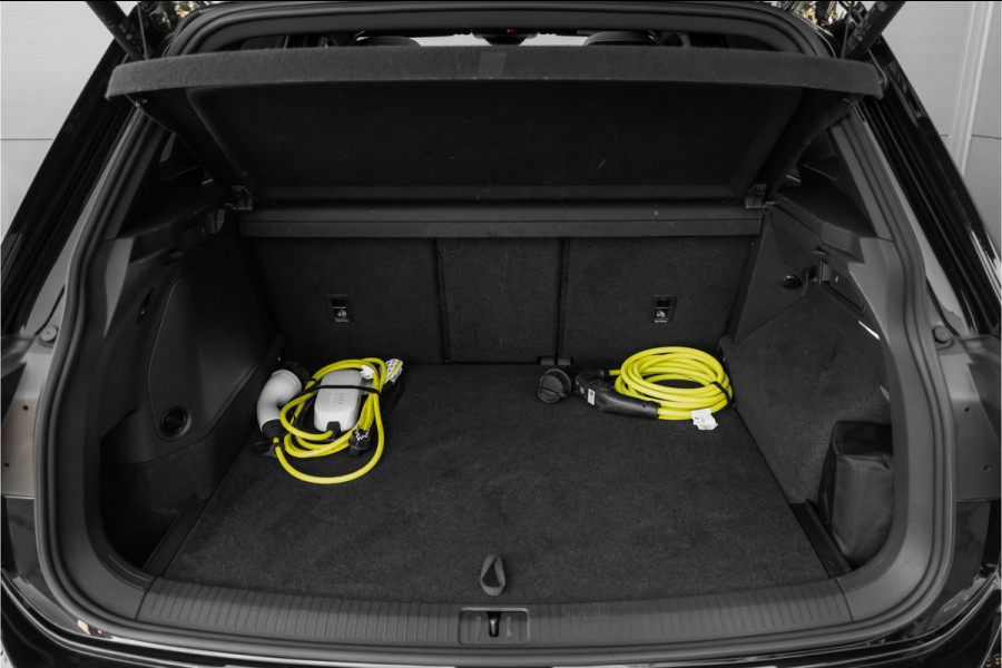 Volkswagen Tiguan 1.4 TSI eHybrid R-Line Pano Leder HUD ACC Elek Trekhaak 20" Suzuka