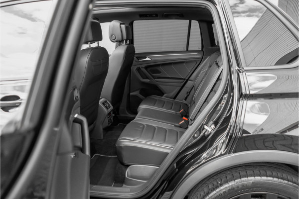 Volkswagen Tiguan 1.4 TSI eHybrid R-Line Pano Leder HUD ACC Elek Trekhaak 20" Suzuka