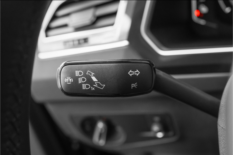 Volkswagen Tiguan 1.4 TSI eHybrid R-Line Pano Leder HUD ACC Elek Trekhaak 20" Suzuka